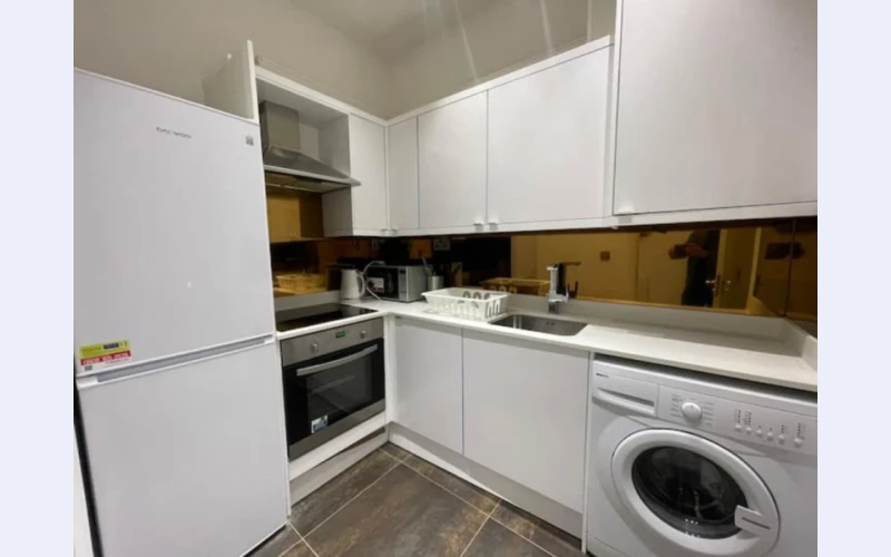 Harrow Apartment Entire Rental Unit